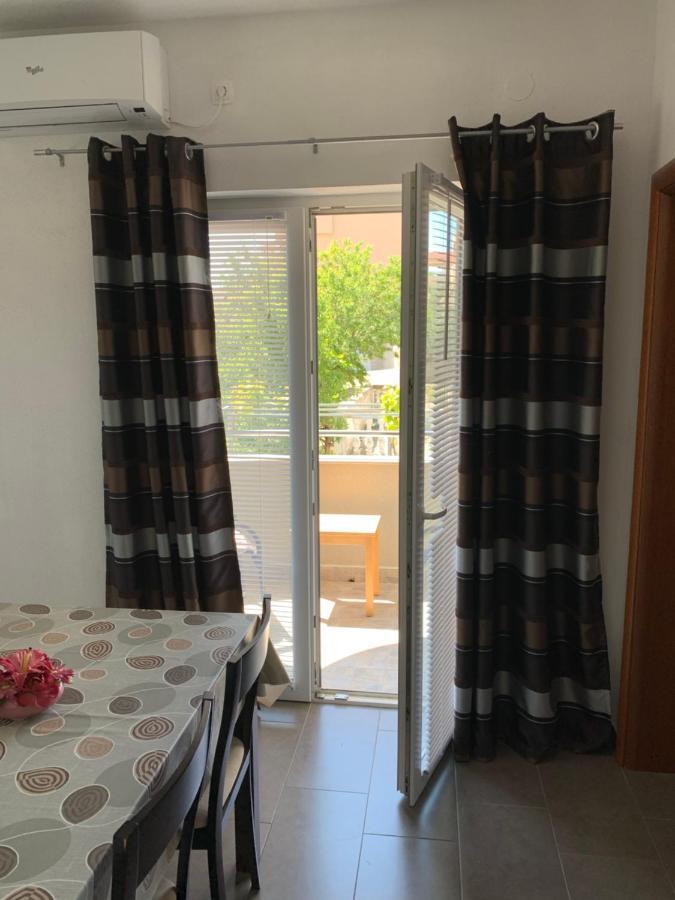 Green Hill Family Apartments Vodice Exterior photo